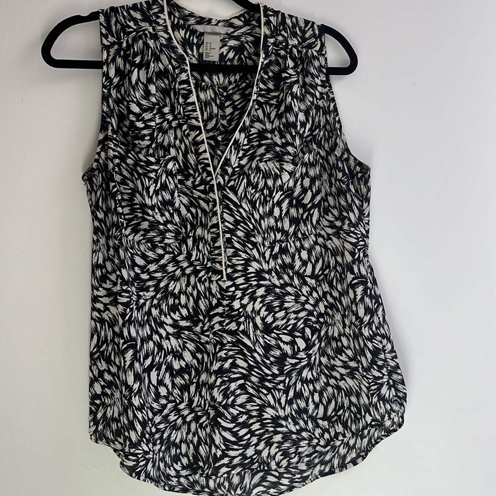 Sleeveless Blouse